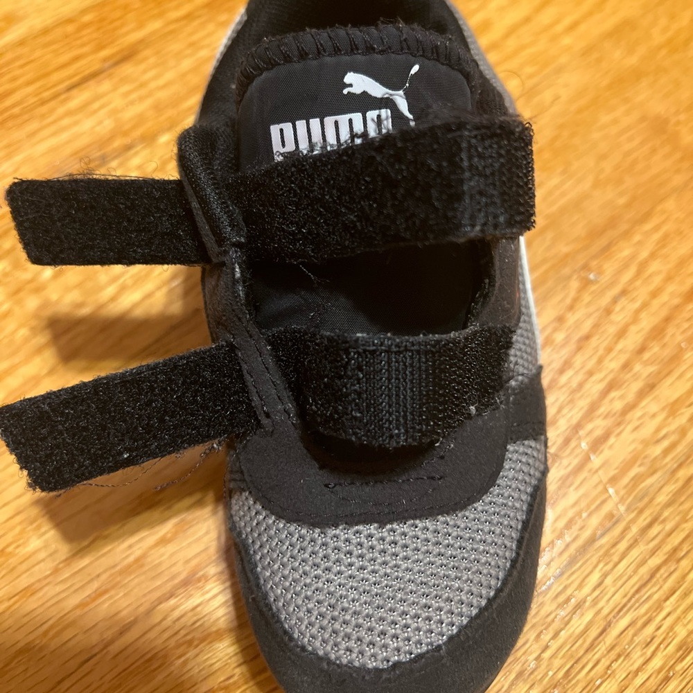 Kids Puma sneakers - Picture 6 of 7